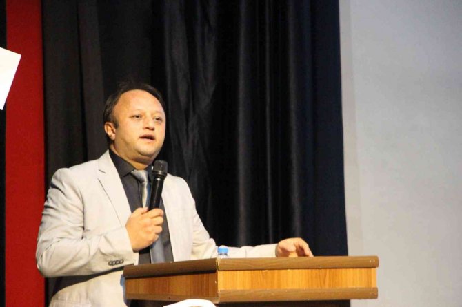 Bandırma’da 30’uncu Dönem Mezunlarını Verdi