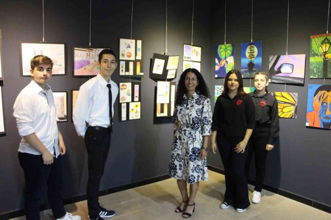 Bandırma’da 30’uncu Dönem Mezunlarını Verdi