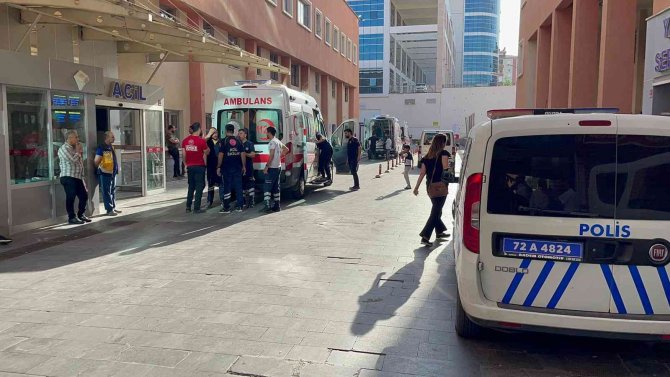 Cinnet Getiren Polis Eşini Ve Çocuğunu Öldürüp İntihar Etti
