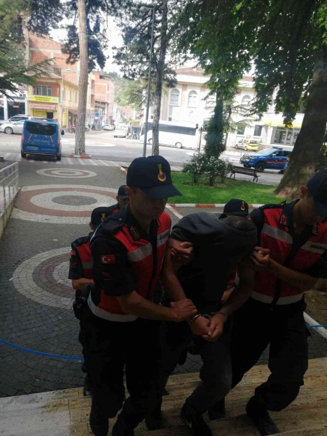 Bilecik’te Yaşlı Çifti Dolandıran Şahıslar Yakalandı