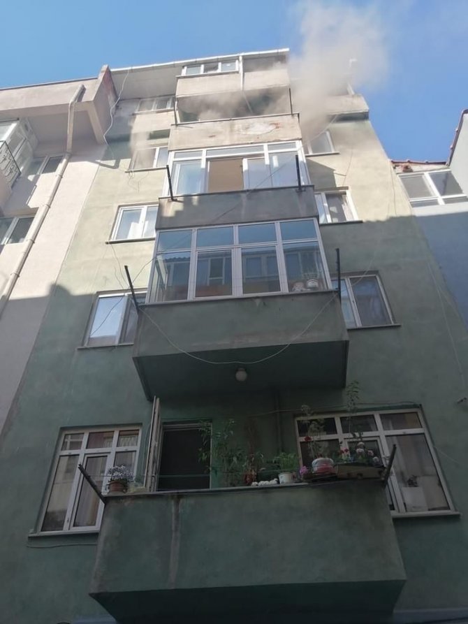 5.katta Çıkan Yangın Korkuttu