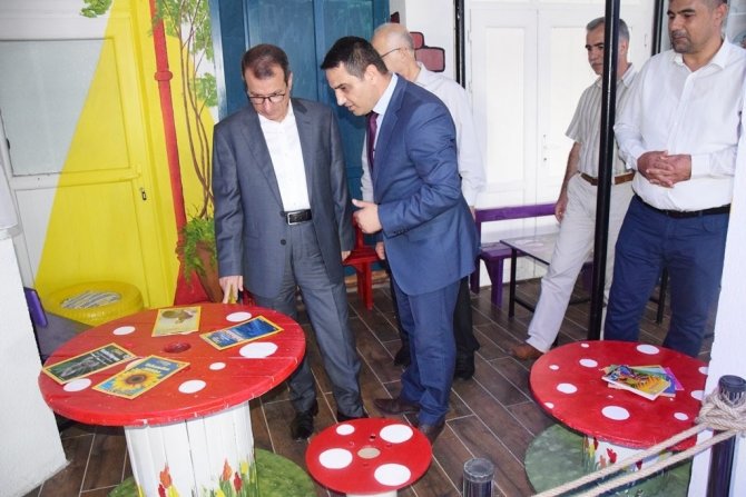 Çan Mehmet Akif Ersoy İ̇lkokulu Geri Dönüşüm Kütüphanesi Açıldı