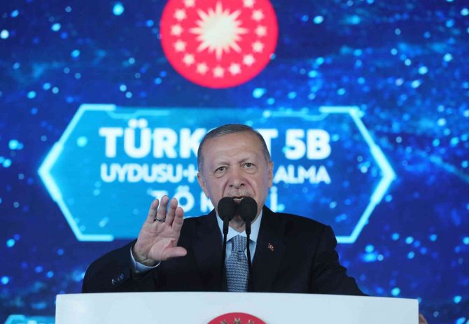 Cumhurbaşkanı Erdoğan: Vizyonsuzlara Kötü Bir Haberimiz Daha Var, İ̇mece’yi 2023’ün Ocak Ayında Türksat 6a’yı Da Yine 2023 Yılının Ortalarında Uzaya Fırlatıyoruz"