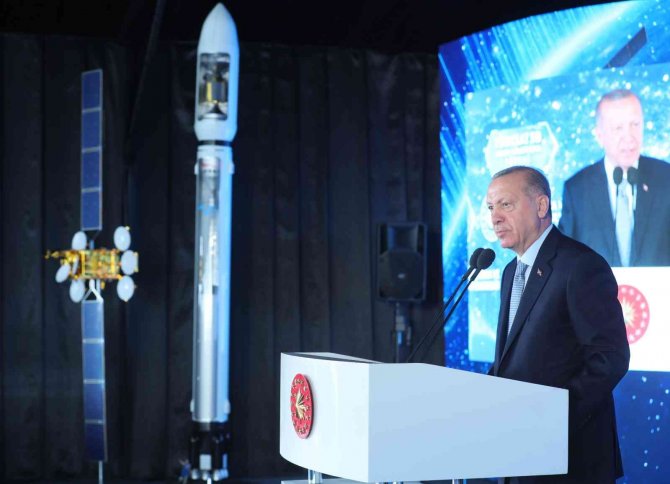 Cumhurbaşkanı Erdoğan: Vizyonsuzlara Kötü Bir Haberimiz Daha Var, İ̇mece’yi 2023’ün Ocak Ayında Türksat 6a’yı Da Yine 2023 Yılının Ortalarında Uzaya Fırlatıyoruz"