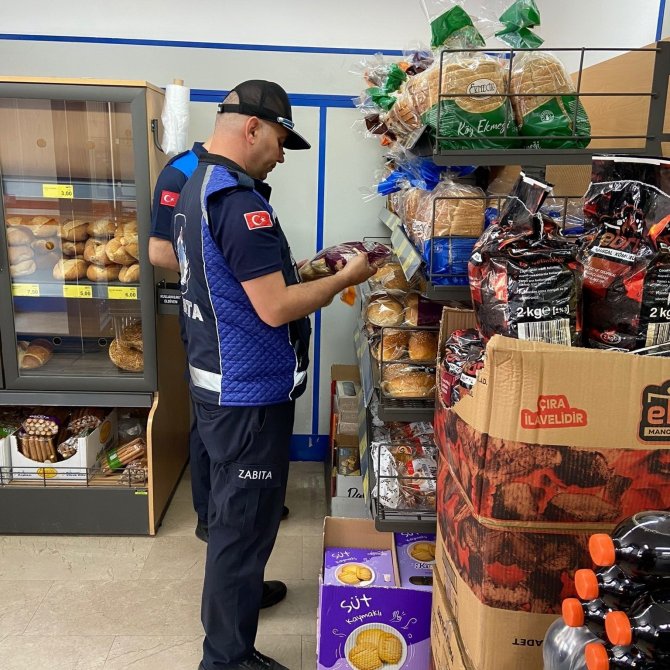 Zabıta Ekipleri Marketleri Denetledi