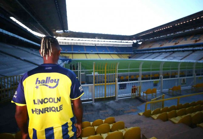 Lincoln Henrique: “Fenerbahçe İçin Sahada Her Şeyi Vereceğim”
