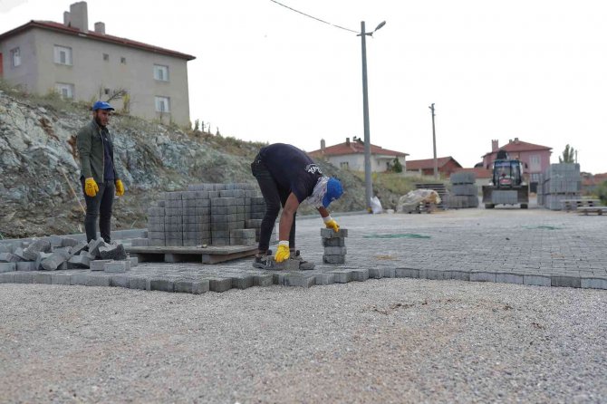 İ̇nköy Mahallesi’ne Kilit Parke