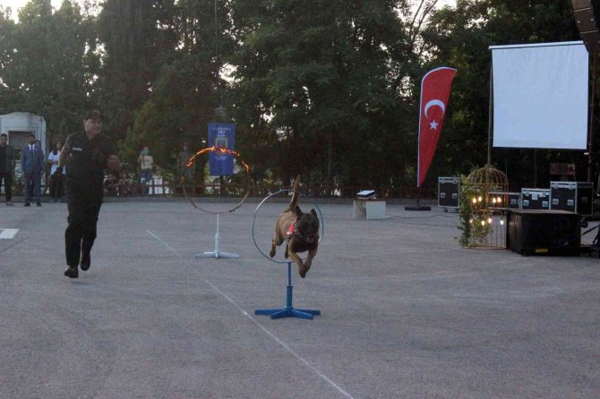 Sınır Kenti Kilis’te Komandoların Gösterisi Uzun Süre Alkışlandı