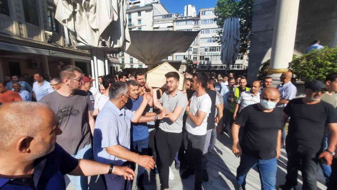 Kiracısı Tarafından Öldürülen Şenel Tombul’un Oğlu: "Kira Tartışması Yok, Kadın Ticareti Yapıyordu"