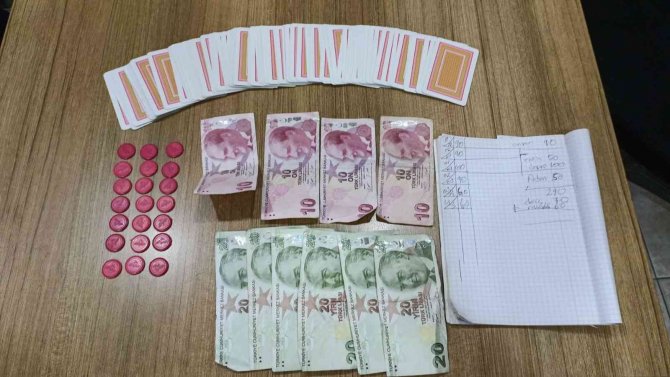 Kumar Oynayan 7 Kişiye 12 Bin Tl Ceza