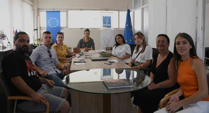 Kuşadası Belediyesi Makedon Öğrencileri Ağırladı