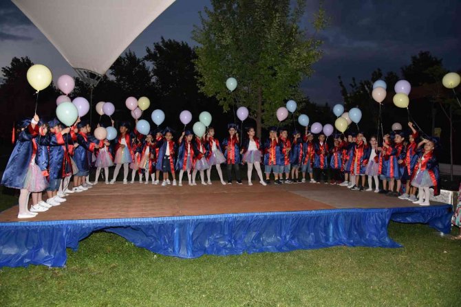 Minikler Mezuniyet Heyecanı Yaşadı