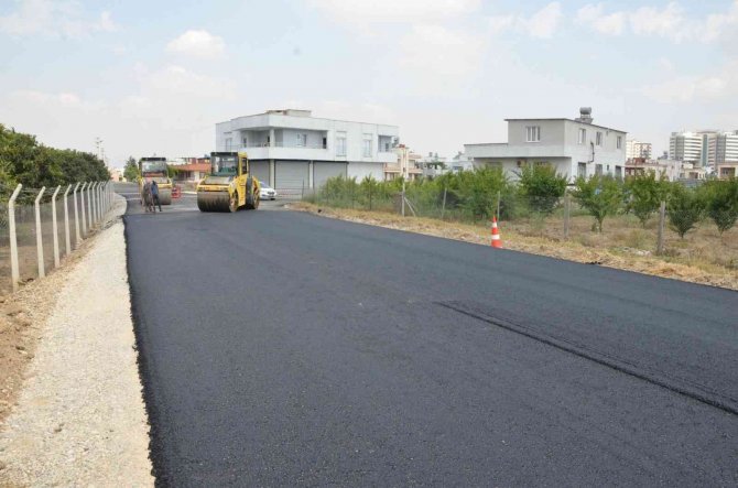 Tarsus’un Şahin Mahallesinde Yol Sorunu Çözüldü