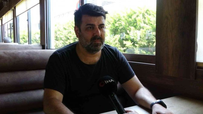 Büyükada’da Kaçak İnşaatı Görüntülemek İsteyen Gazeteciye Kazma Kürek İle Saldırdılar