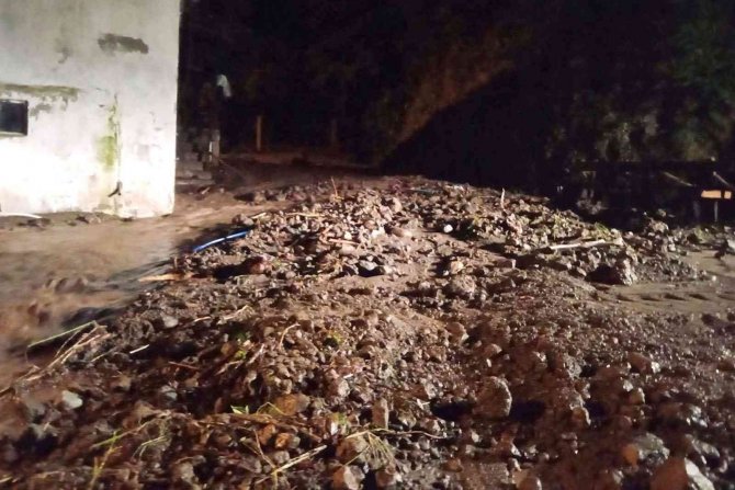 Ordu’da Selden Etkilenen 9 Ev Boşaltıldı