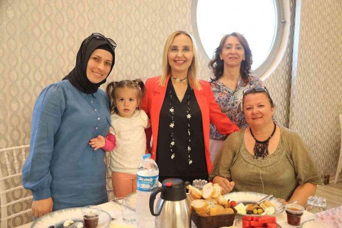 Başkan Deveci: “Atakum İnsani Gelişmişlikte Karadeniz’de 1’inci, Türkiye’de 6’ncı Kent”