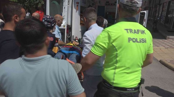 Otomobil İle Motosiklet Çarpıştı: 1 Yaralı