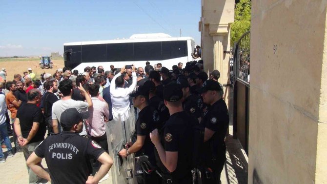 Şenyaşar Ailesinin Anmasında Gerginlik