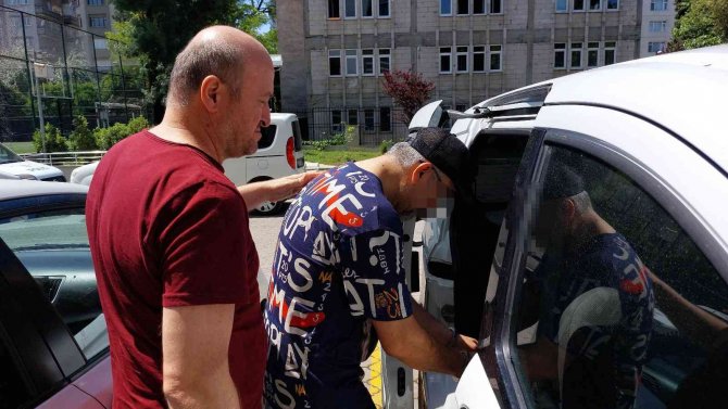 Uyuşturucu Ticaretinden Tutuklandı