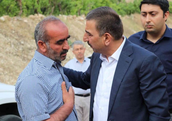 Siirt Valisi Hacıbektaşoğlu, Çayda Kaybolan Eyüp Güneş’in Ailesiyle Görüştü
