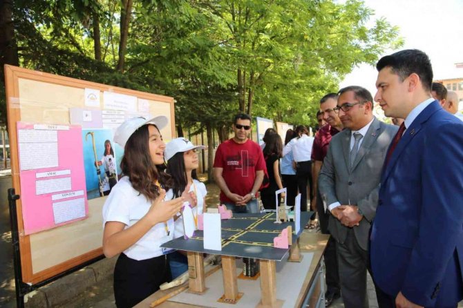 Tunceli Munzur Ortaokulunda Tübi̇tak 4006 Bilim Fuarı