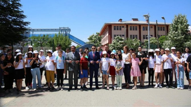 Tunceli Munzur Ortaokulunda Tübi̇tak 4006 Bilim Fuarı