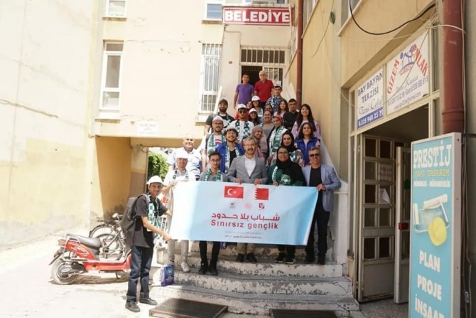 Bahreynli Gençler Işıklı Gölü’ne Hayran Kaldı