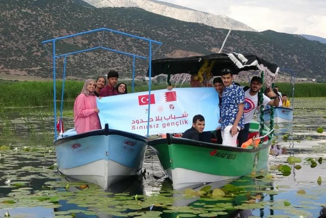 Bahreynli Gençler Işıklı Gölü’ne Hayran Kaldı
