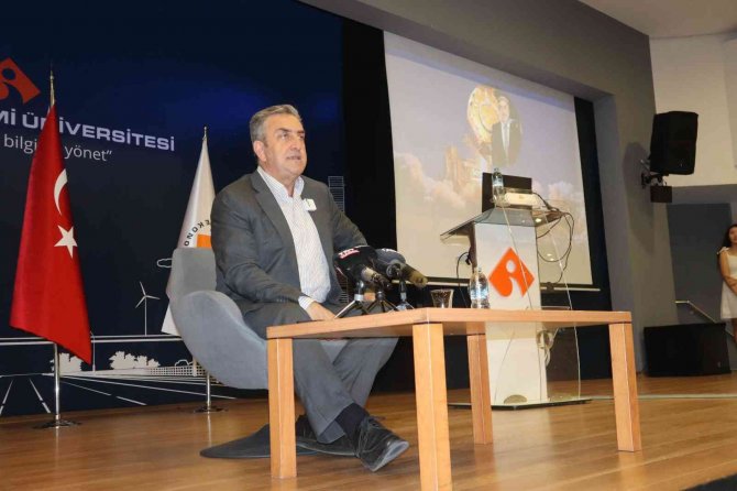 İ̇lk Türk Astronot Olmak İçin 36 Bin Kişi Kayıt Yaptırdı