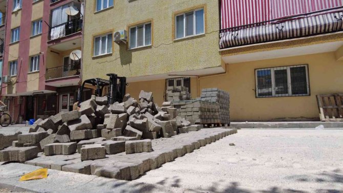 Bozulan Yollarda Çalışma Başladı
