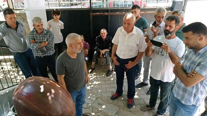 Di̇kkad’dan Çiftçilere Badem Şekeri Yapımı Eğitimi