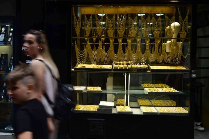 Ons Altında Fed Beklentisi