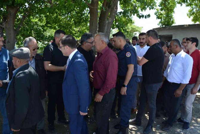 Kalp Krizi Sonucu Hayatını Kaybeden Muhtar Toprağa Verildi