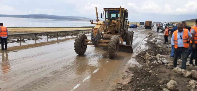 Şereflikoçhisar’da Sel Büyük Hasara Neden Oldu