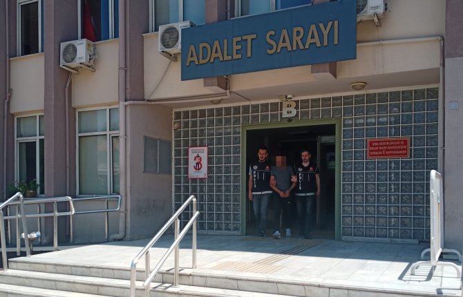Yarım Kilo Uyuşturucu İle Yakalanan Şüpheli Tutuklandı
