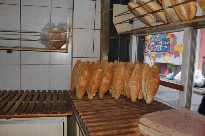 Balıkesir’de Ekmek 4 Lira Oldu