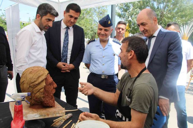 Batman’da Öğretmenlerden Sanat Günlüğü Etkinliği