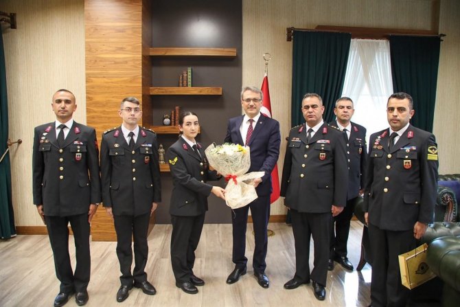 Jandarma Komutanı Şahin, Vali Ekinci İle Bir Araya Geldi