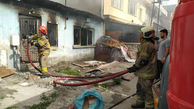 Bursa’da Madde Bağımlısı Genç Evi Ateşe Verdi