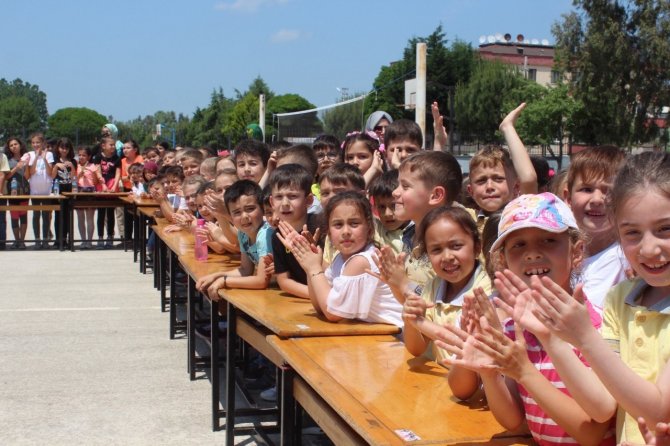 Çarşamba Belediyesi 7 Bin 500 Çocuğu Sevindirdi