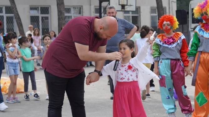 Çarşamba Belediyesi 7 Bin 500 Çocuğu Sevindirdi