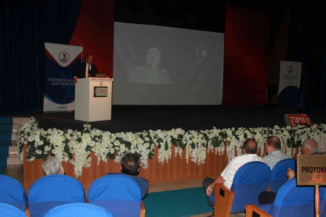 Di̇b Başkanlık Müşaviri Muhlis Akar: “Yapay Et 3 Sebepten Dini Açıdan Problemli”