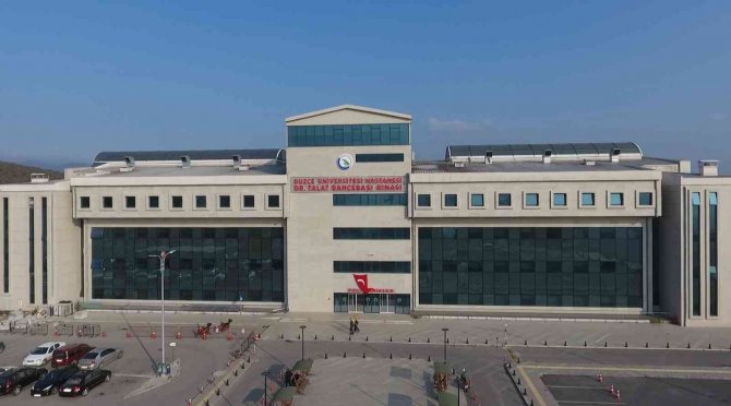 Düzce Üniversitesi Hastanesi Bir Basamak Daha Yükseldi
