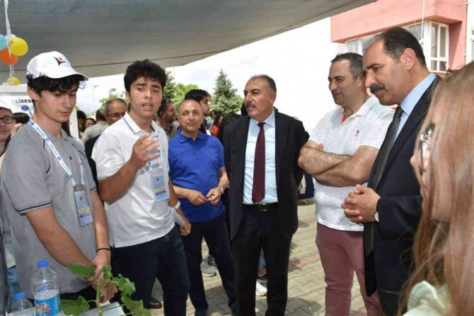 Erzincan Fen Lisesi Bilim Fuarı Açılışı Gerçekleştirildi