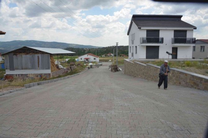 Gediz’de Yol Çalışmaları