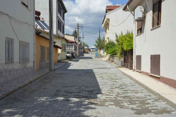 Gediz’de Yol Çalışmaları
