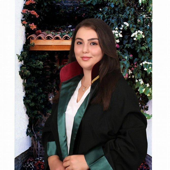 Genç Avukat Gözyaşları İçinde Son Yolculuğuna Uğurlandı