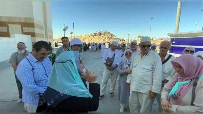 Samsun Ve Sinoplu Hacı Adayları Uhud Şehitliği’nde Dua Etti