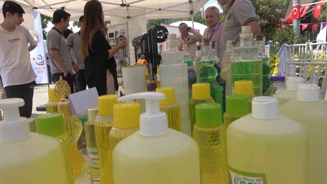 Yalova Mesleki Eğitim Ve İ̇stihdam Fuarı Açıldı