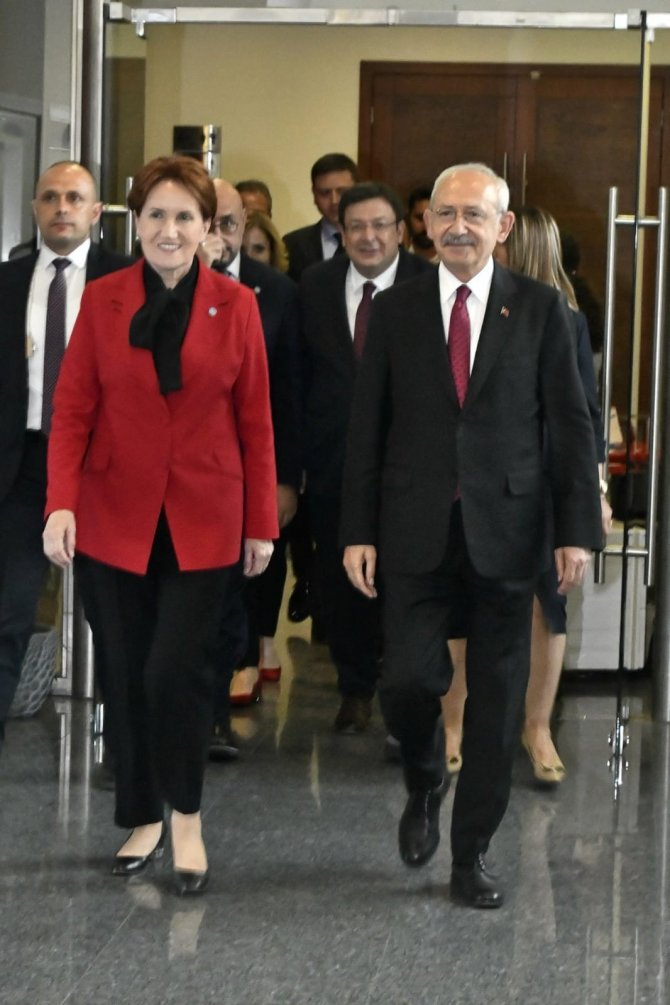 İ̇yi̇ Parti Genel Başkanı Akşener’den Chp Lideri Kılıçdaroğlu’na Ziyaret